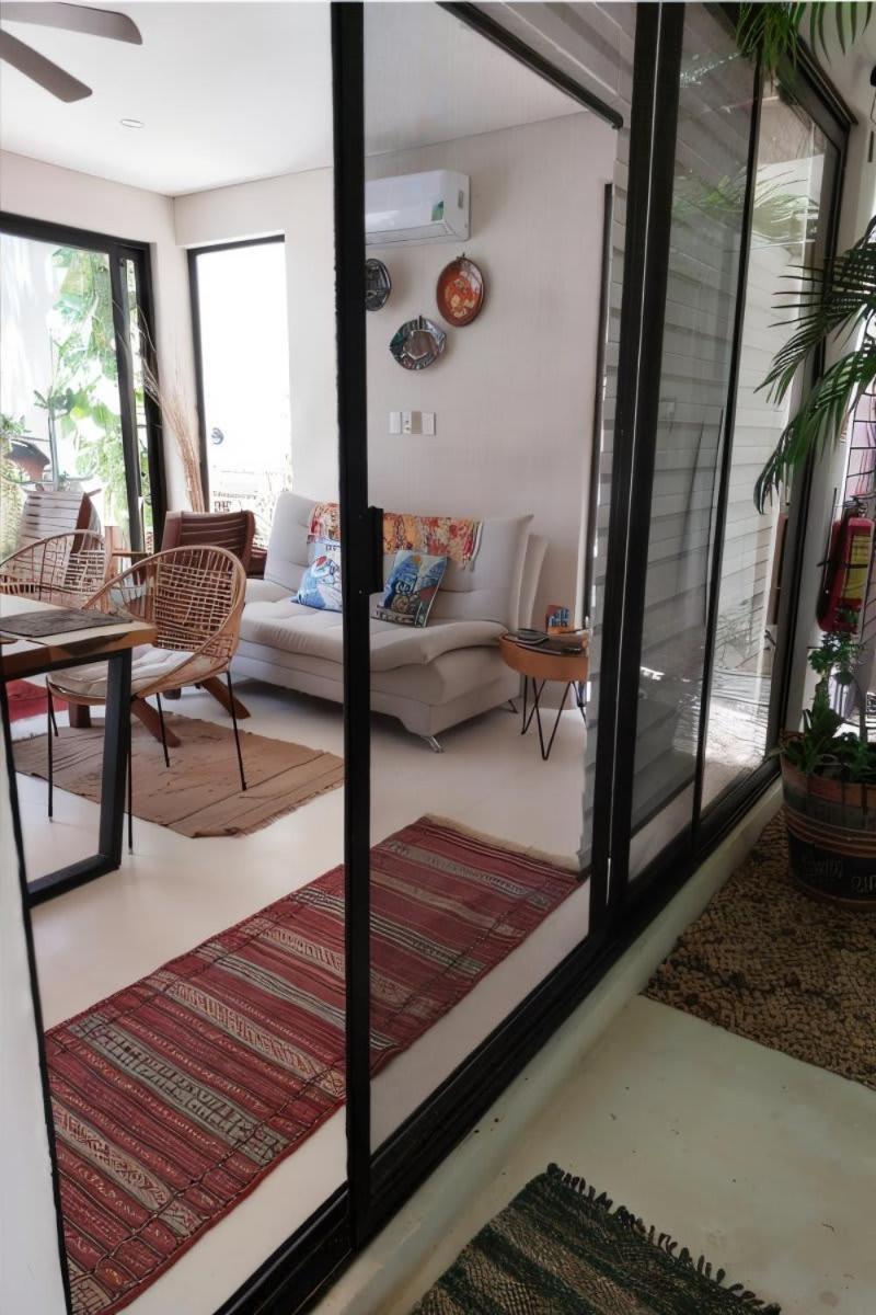 Private Yard & Cool Tub Wifi 1 Bed 3 Guest Appartement *